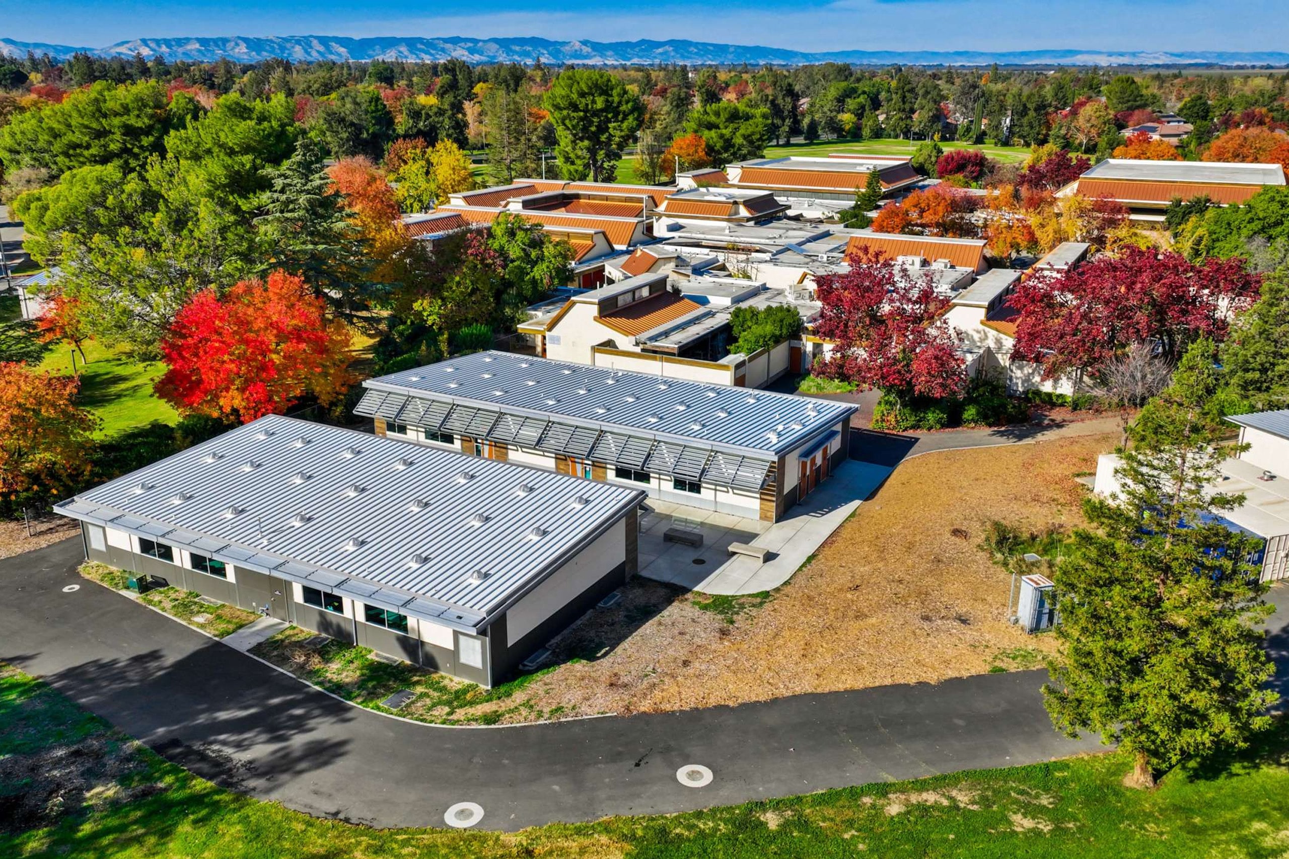 Daytime aerial view of Emerson Junior High GEN7 Modular Classrooms